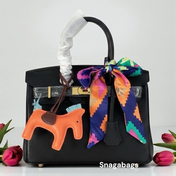 Elegant Black Pebble Leather Satchel Crossbody Handbag With Scarf Pony 25CM - Picture 3 of 6